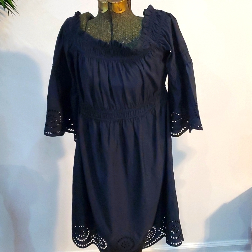 Reg $70 Venus Off shoulder black  Dress size 10